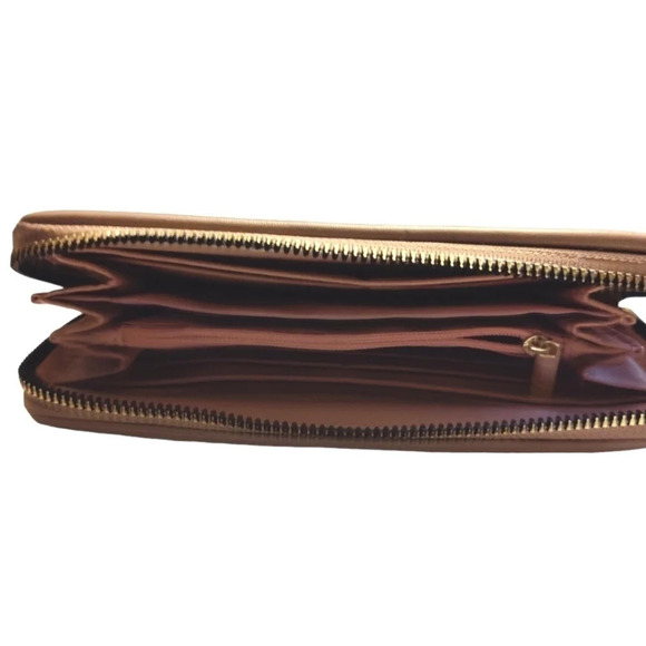 London Fog Rose Wallet ๐ - Picture 9 of 11